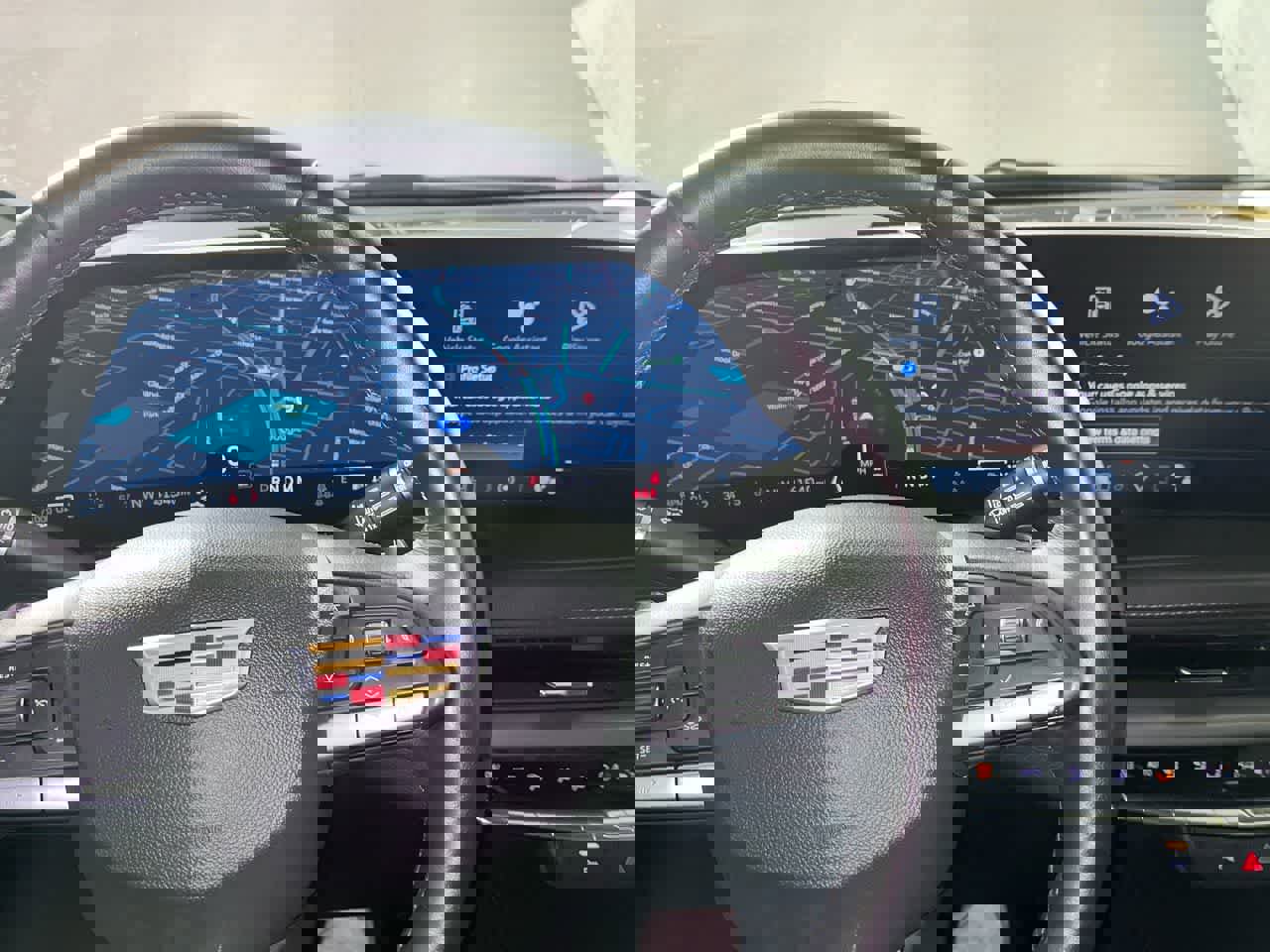 Used 2025 Cadillac XT4 Premium Luxury image 17