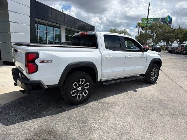 Used 2024 Chevrolet Colorado Z71 w/ Z71 Convenience Package 2 AWD/4WD image 9