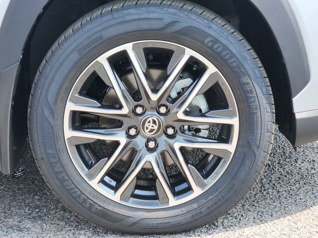 New 2026 Toyota Corolla Cross XLE FWD image 8