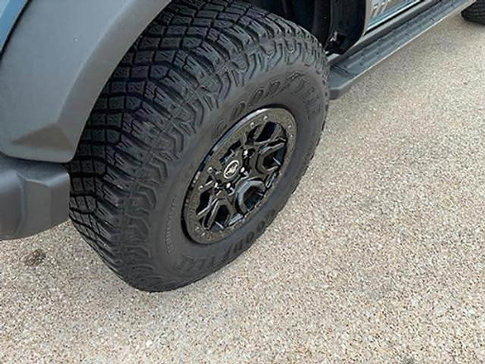 Used 2021 Ford Bronco First Edition image 9