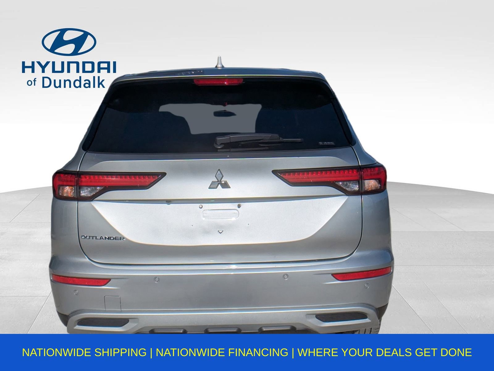 Used 2023 Mitsubishi Outlander SE image 7