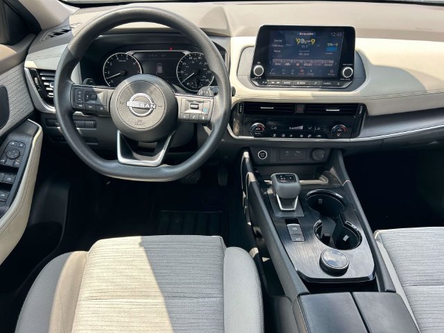 Used 2022 Nissan Rogue SV AWD/4WD image 12