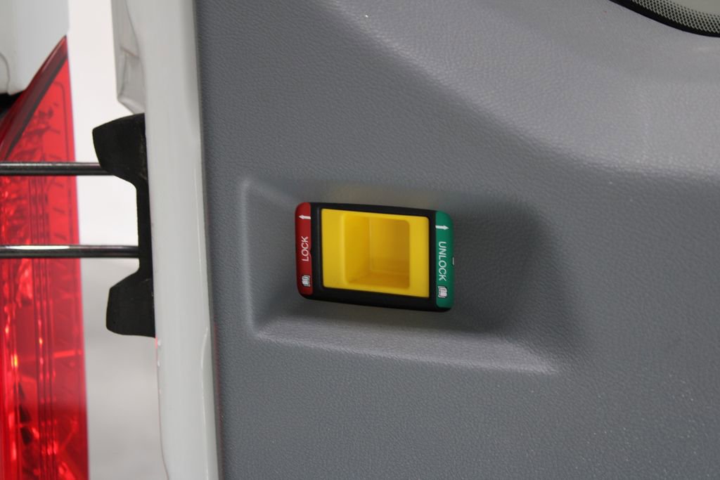 Used 2017 Ford Transit 350 XLT image 17