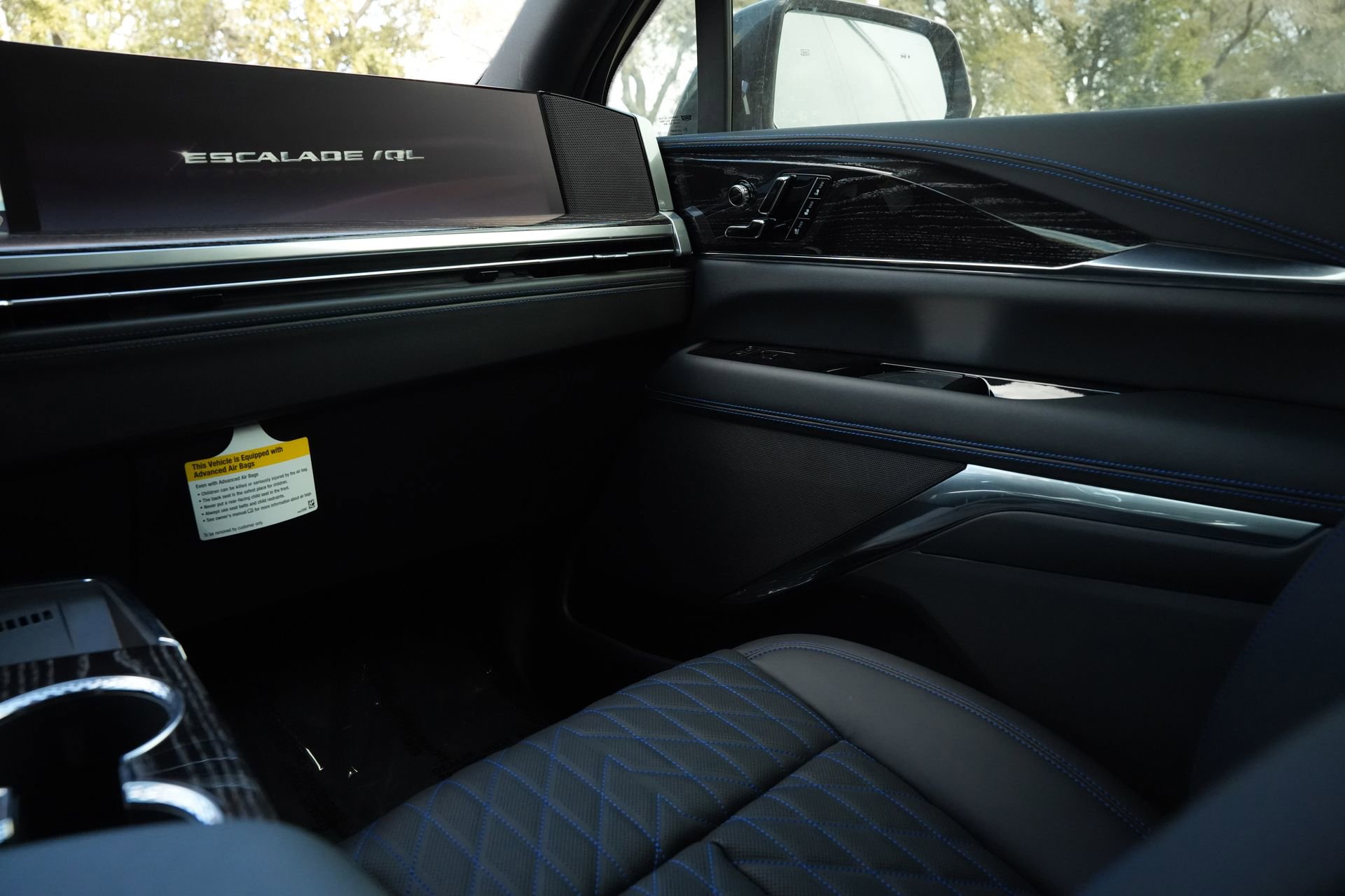 New 2026 Cadillac Escalade IQL Sport 1 w/ LPO, ONYX Package image 6