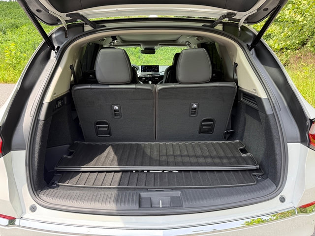 Used 2026 Acura MDX w/ Technology Package FWD image 19