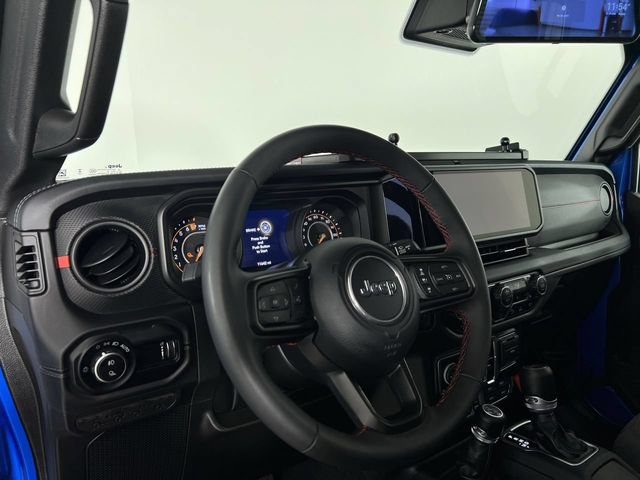 Used 2024 Jeep Gladiator Rubicon w/ Safety Group AWD/4WD image 10