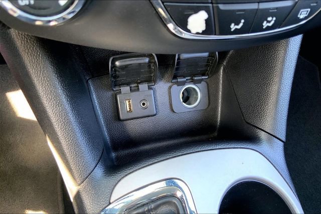 Used 2018 Chevrolet Cruze LS image 33