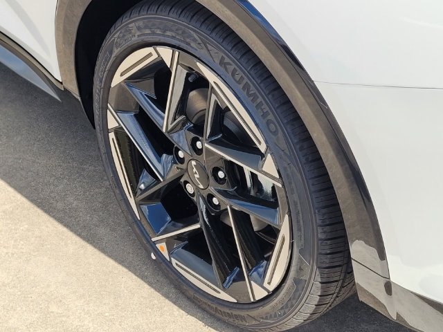 New 2026 Kia K4 GT-Line FWD image 5
