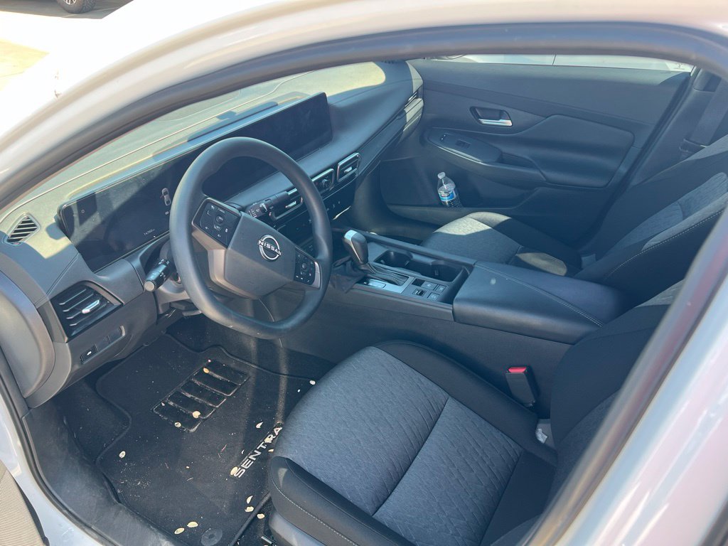 Used 2026 Nissan Sentra SV w/ Floor Mat Package FWD image 2
