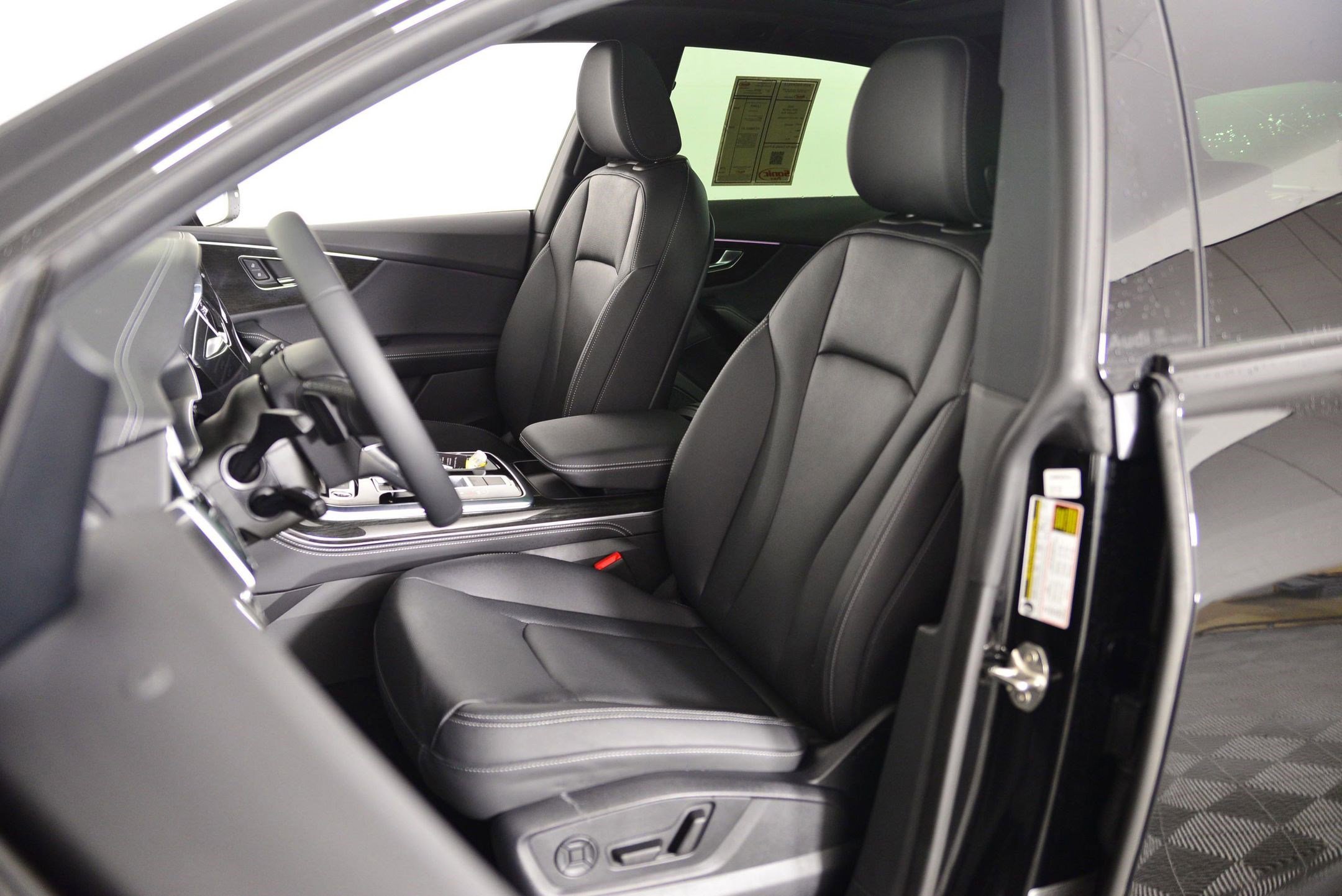 New 2025 Audi Q8 Premium Plus image 4