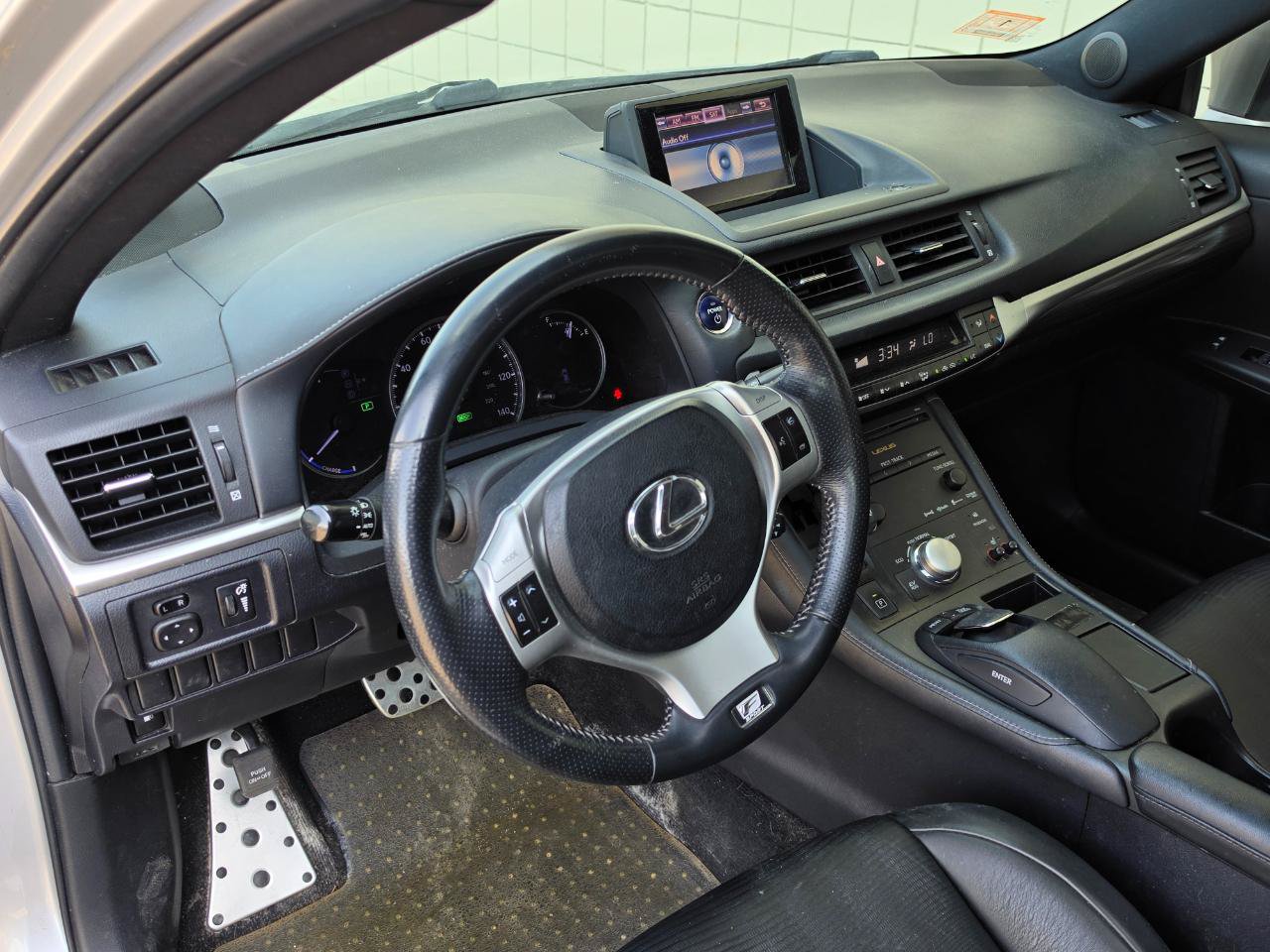 Used 2013 Lexus CT 200h w/ F Sport Pkg w/Nuluxe Trim FWD image 10