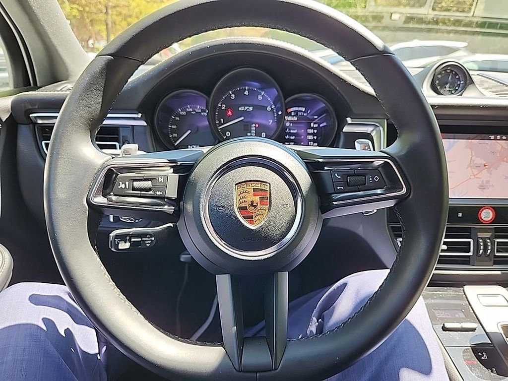Used 2024 Porsche Macan GTS AWD/4WD image 10