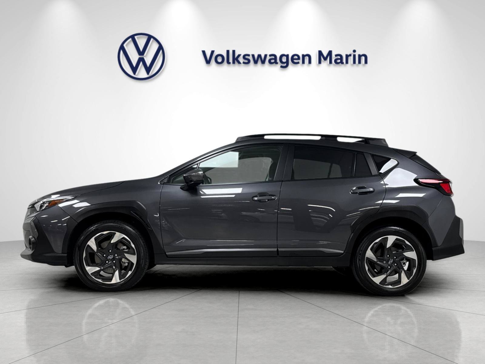 Used 2024 Subaru Crosstrek 2.5i Limited AWD/4WD image 2