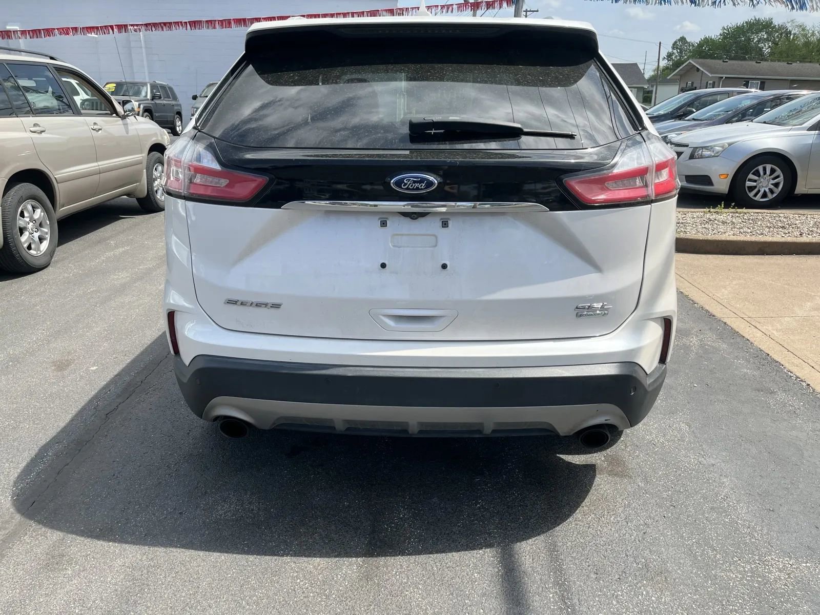 Used 2019 Ford Edge SEL w/ Equipment Group 201A image 6