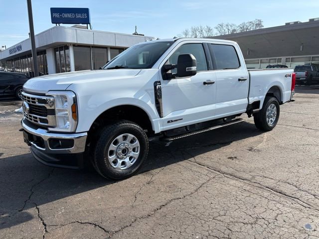 Used 2024 Ford F350 XLT w/ Snow Plow Prep Package image 26