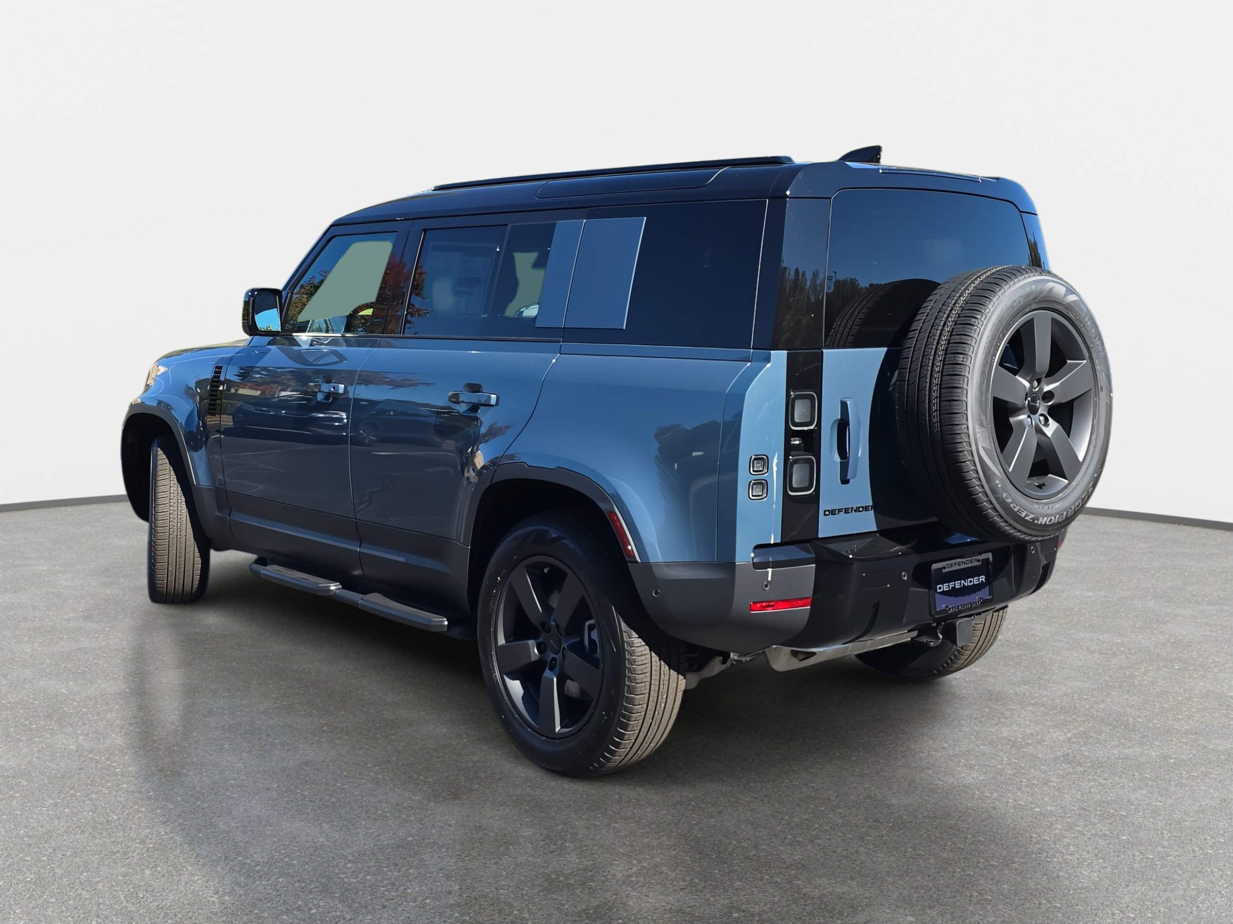 New 2026 Land Rover Defender 110 S image 7