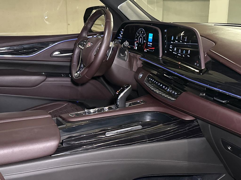 Used 2023 Cadillac Escalade ESV V image 14