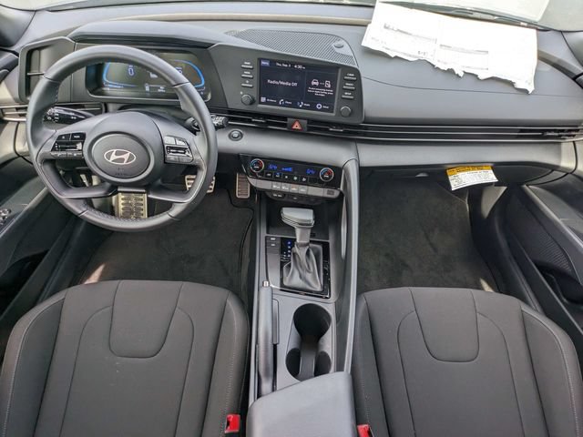 Certified 2025 Hyundai Elantra Sport FWD image 14