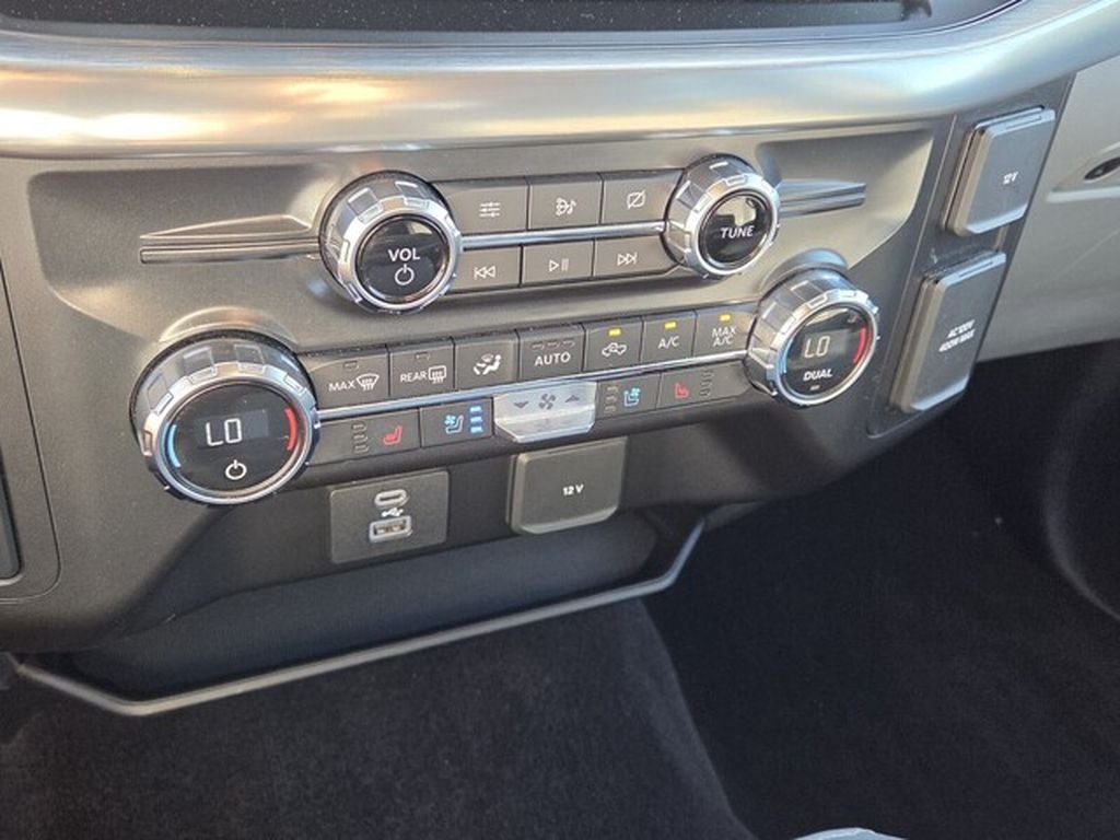 Used 2021 Ford F150 Lariat w/ Equipment Group 501A Mid AWD/4WD image 24