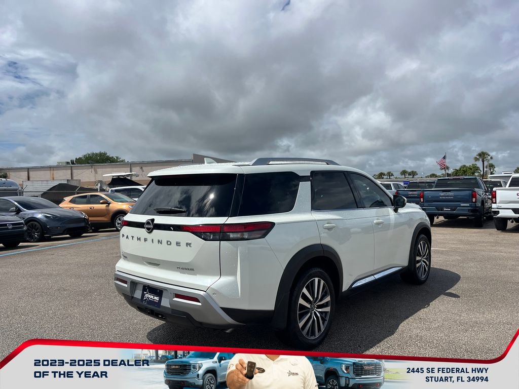 Used 2022 Nissan Pathfinder Platinum w/ Cargo Package image 7