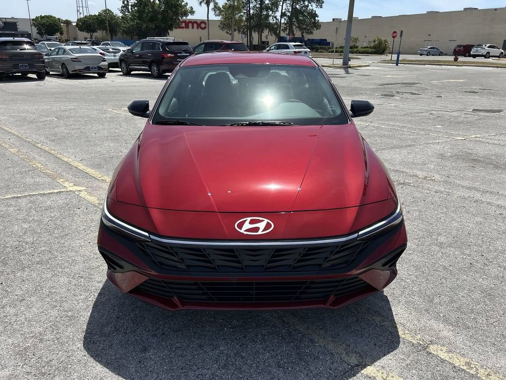New 2025 Hyundai Elantra SEL image 8