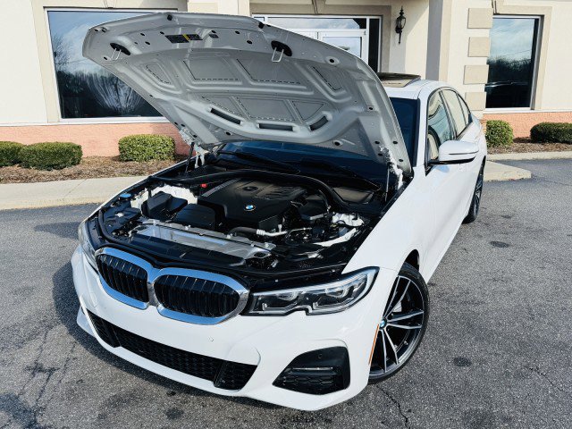 Used 2019 BMW 330i Sedan w/ M Sport Package image 18