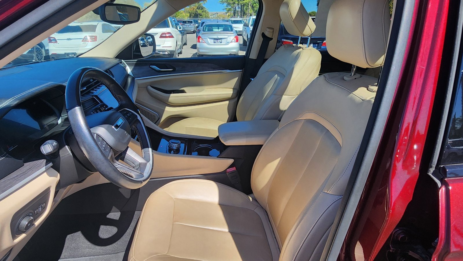 Used 2021 Jeep Grand Cherokee L Limited AWD/4WD image 12