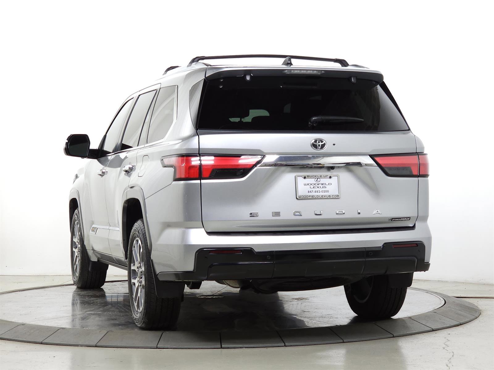 Used 2025 Toyota Sequoia Limited image 6