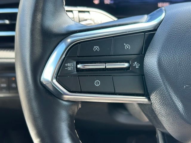 Used 2025 Chevrolet Traverse LT image 22