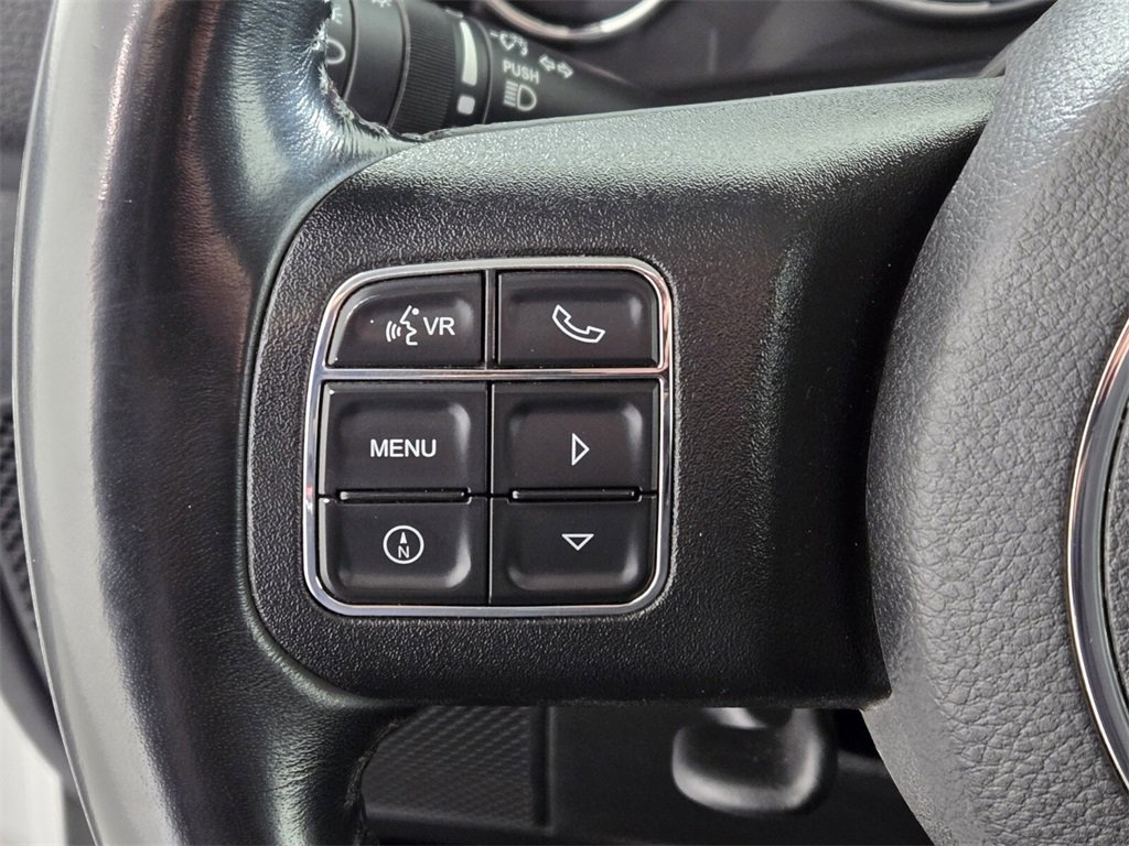 Used 2018 Jeep Wrangler Unlimited Sahara w/ Connectivity Group image 25