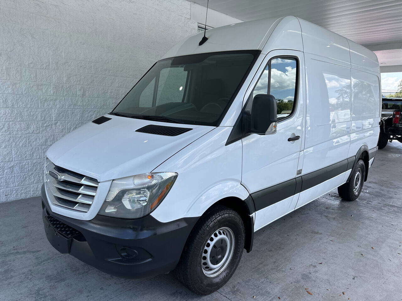 Used 2018 Freightliner Sprinter 2500 image 1