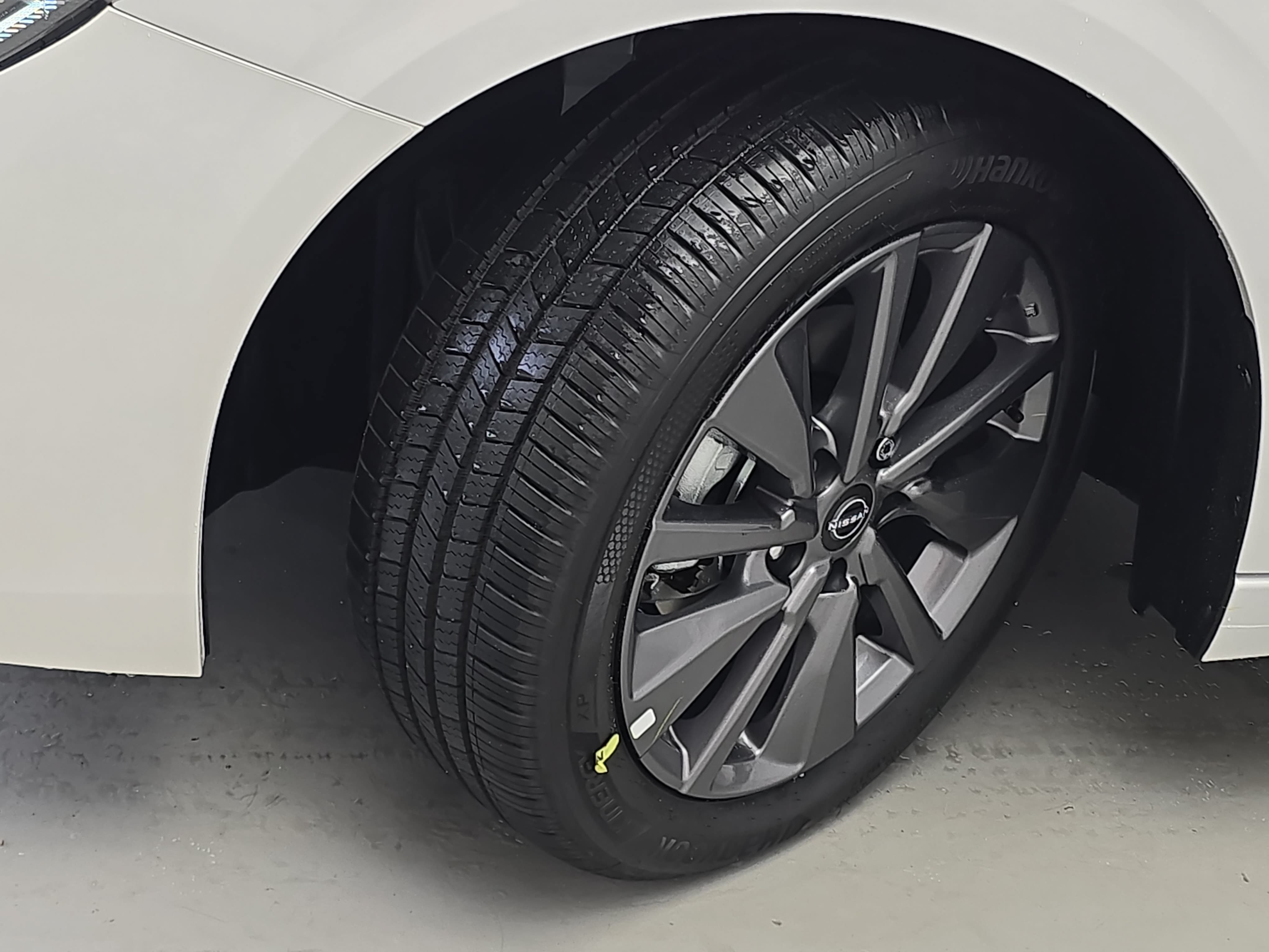 New 2026 Nissan Sentra SL w/ Floor Mat Package FWD image 32