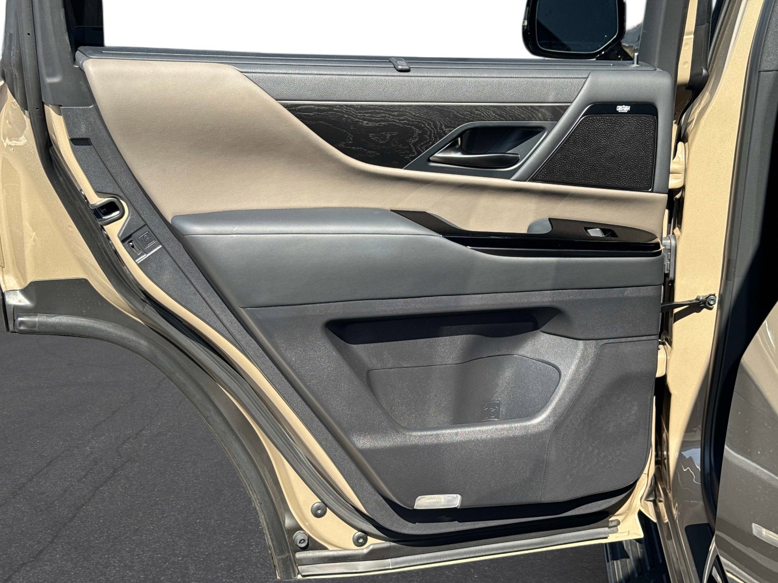 Certified 2025 Lexus LX 700h Overtrail image 13