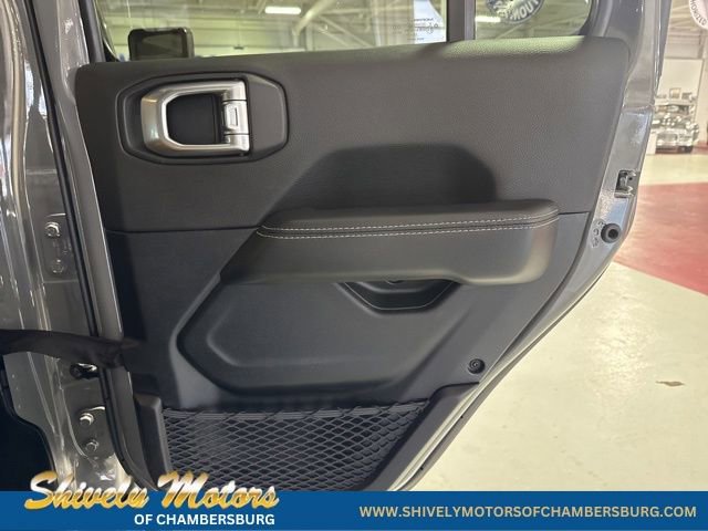 Certified 2022 Jeep Wrangler Unlimited Rubicon 4xe w/ Cold Weather Group AWD/4WD image 37