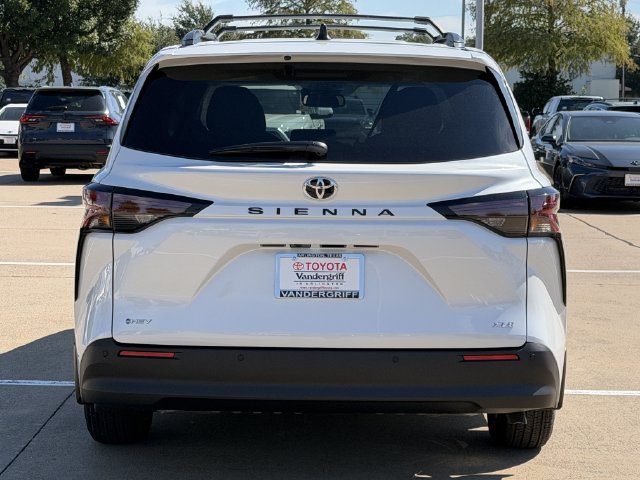 New 2026 Toyota Sienna XLE FWD image 5
