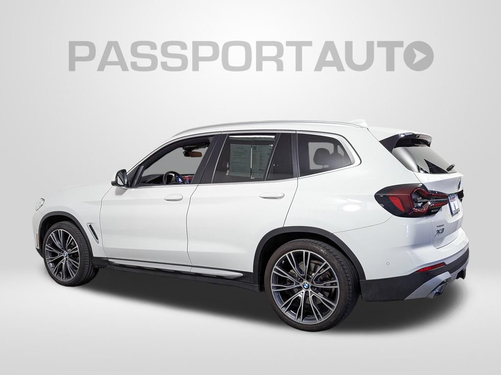 Used 2023 BMW X3 xDrive30i w/ Premium Package AWD/4WD image 3