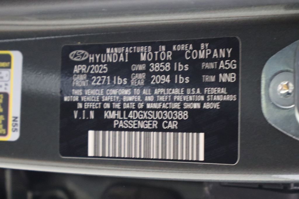 Used 2025 Hyundai Elantra SE FWD image 34