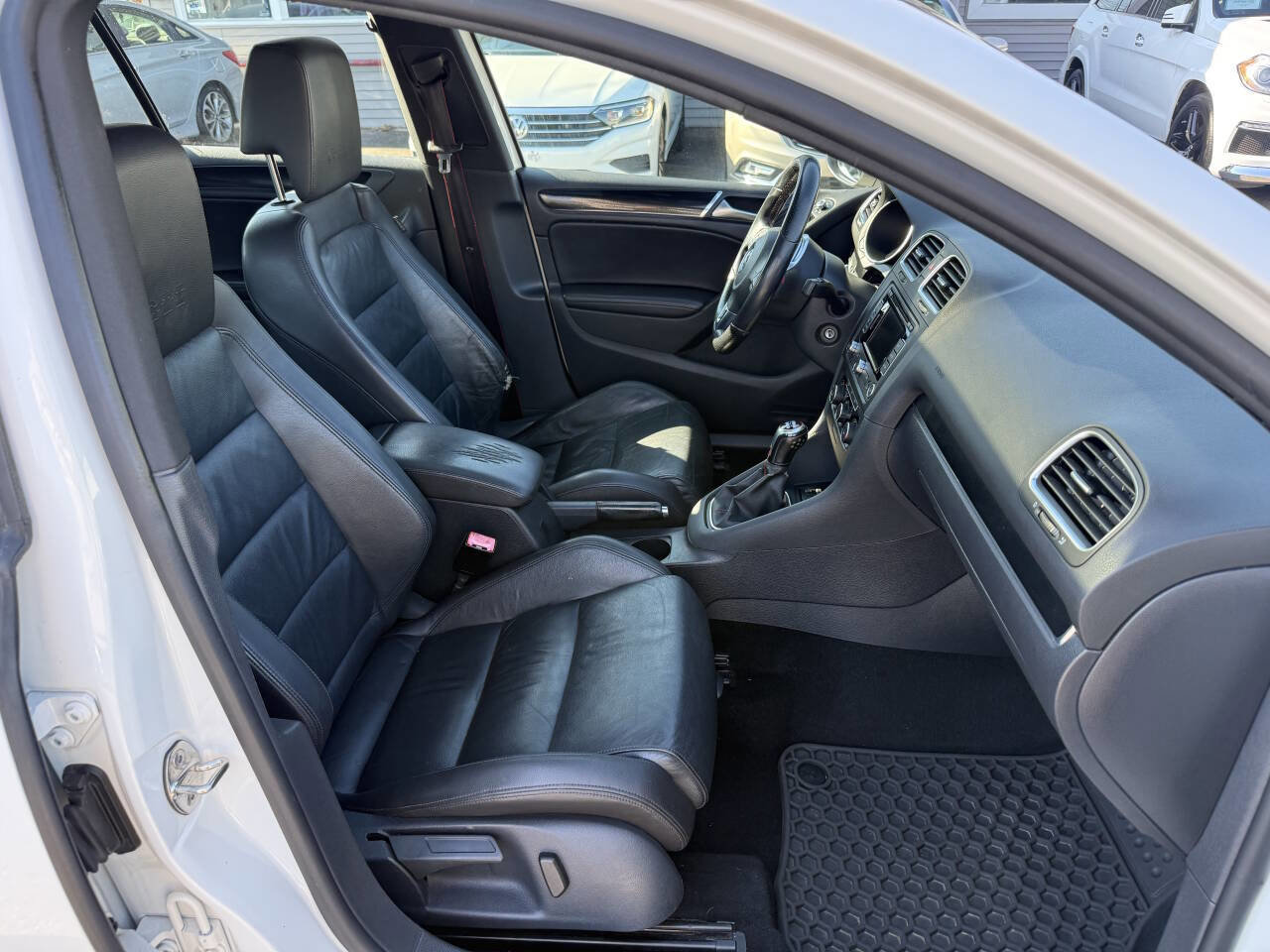 Used 2014 Volkswagen GTI Driver's Edition image 14