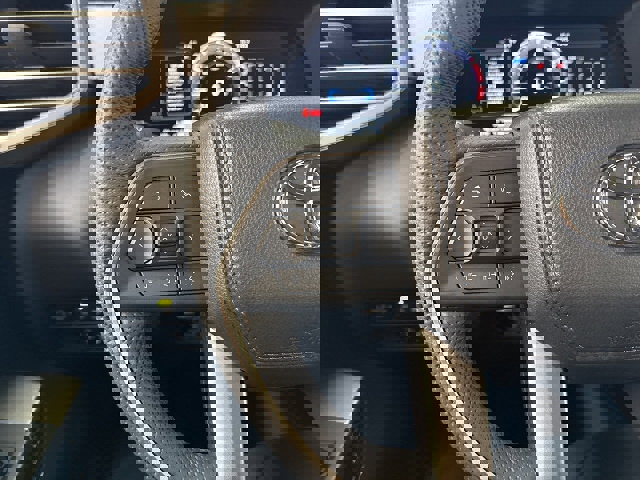 Used 2025 Toyota Tundra Limited image 19