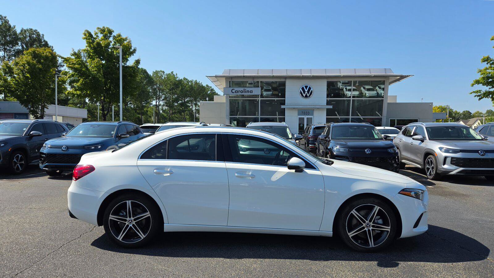 Used 2022 Mercedes-Benz A 220 4MATIC w/ Premium Package Lite image 6