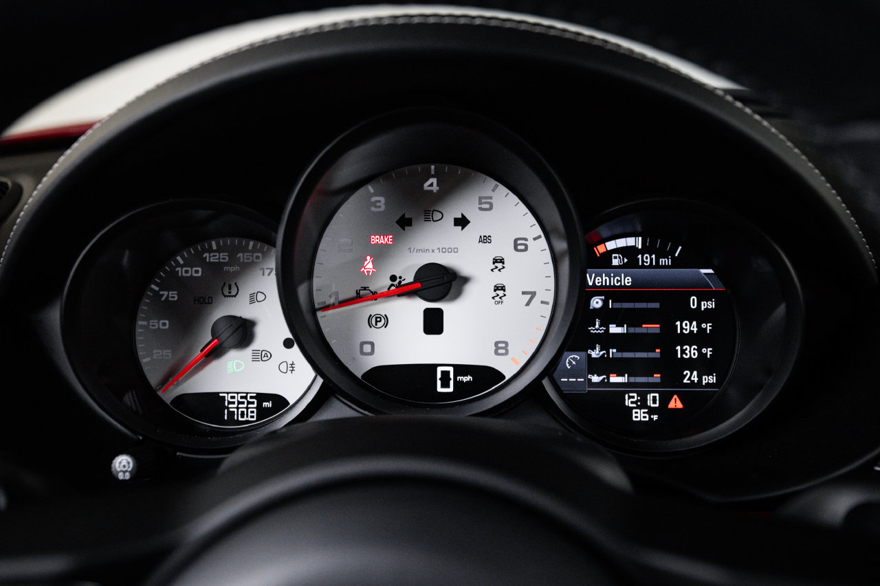 Certified 2024 Porsche 718 Cayman RWD image 15