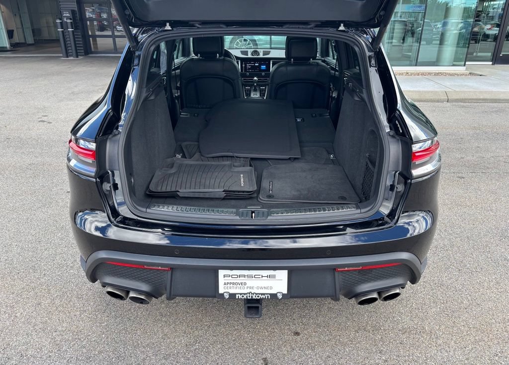 Certified 2023 Porsche Macan S AWD/4WD image 13