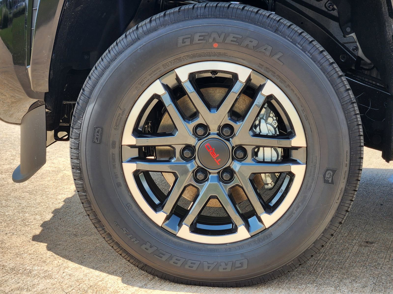 New 2026 Toyota Tacoma TRD Sport w/ TRD Sport Upgrade Package image 11