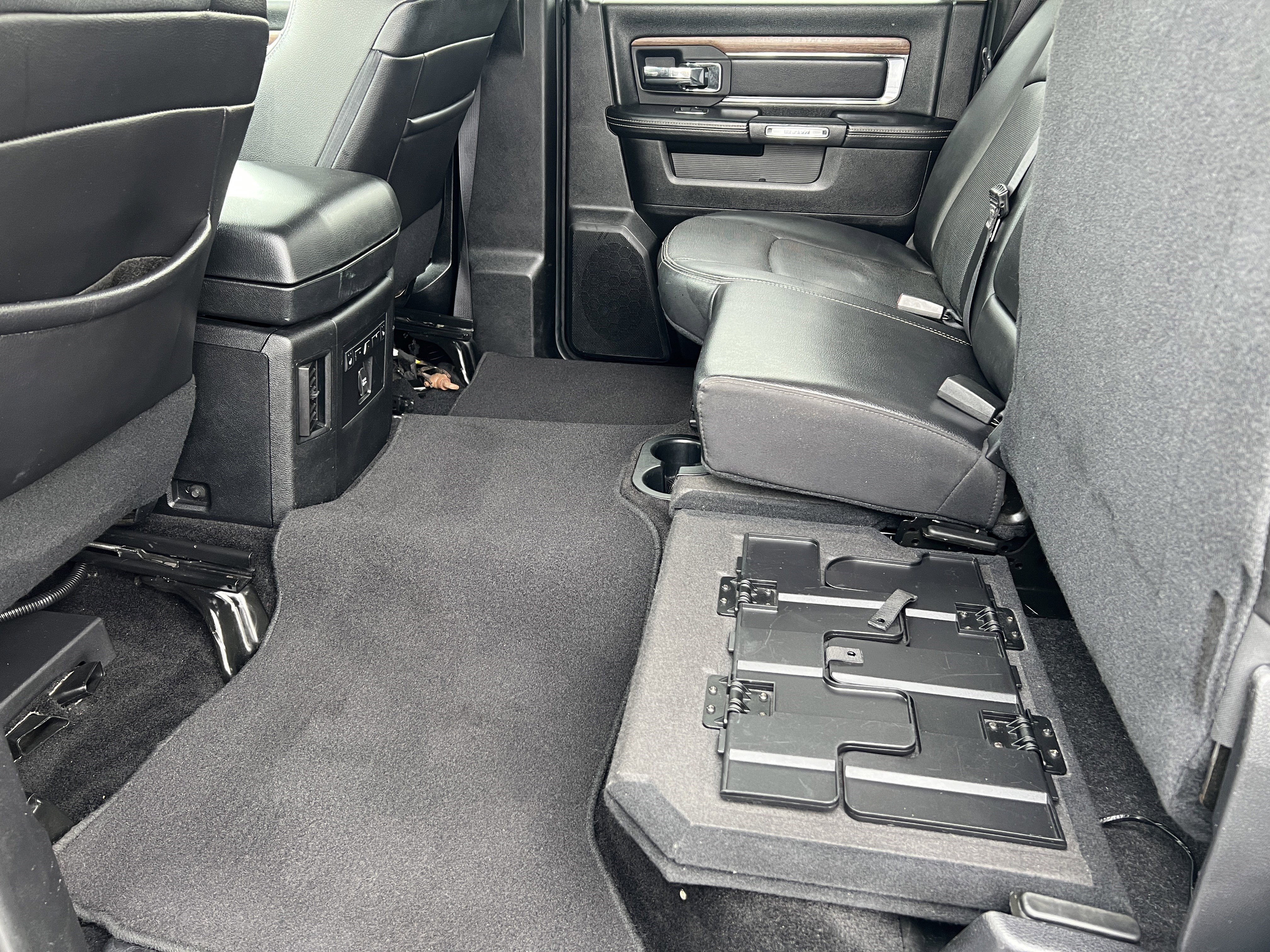 Used 2016 RAM 1500 Laramie image 20