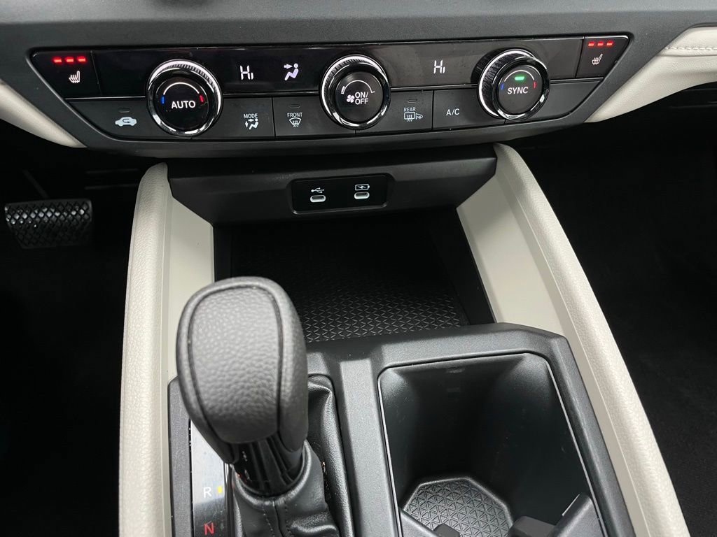 Certified 2025 Honda Accord SE image 18