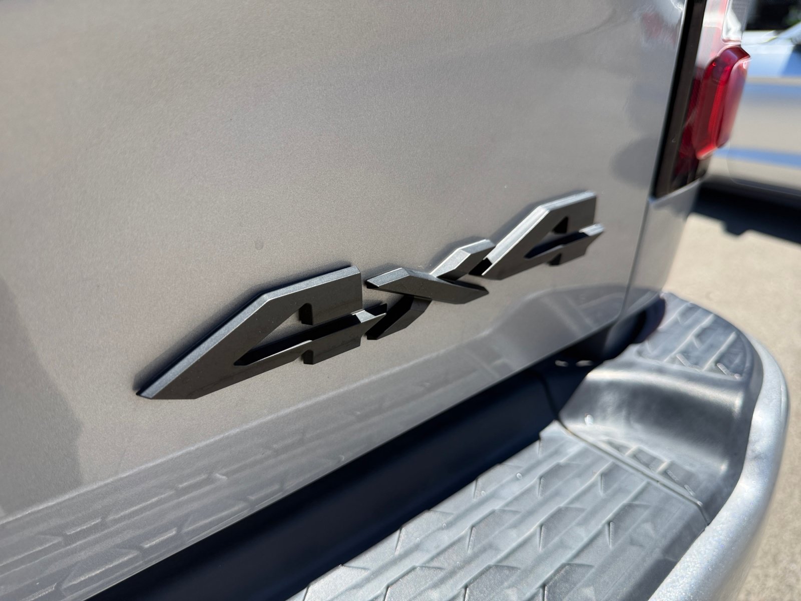 Used 2024 RAM 3500 Laramie w/ Night Edition AWD/4WD image 29