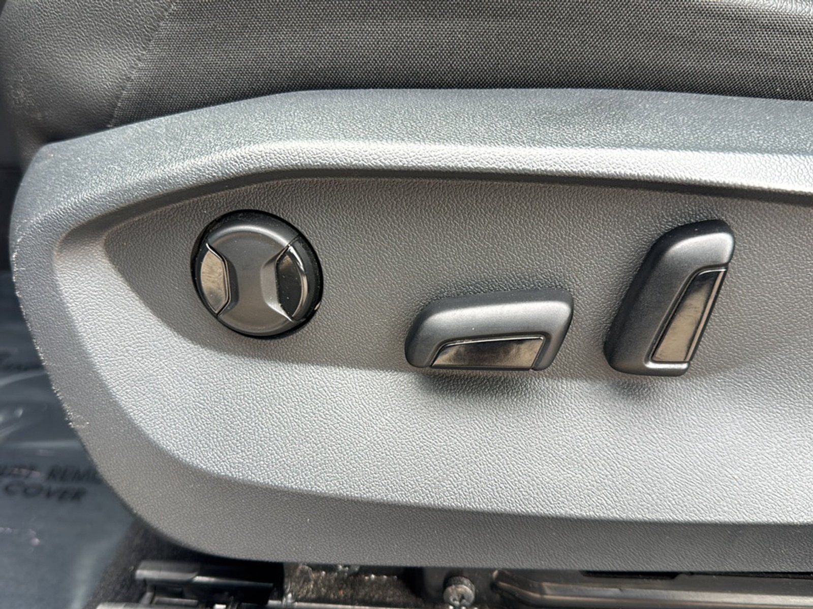 Used 2022 Volkswagen Tiguan SE AWD/4WD image 13
