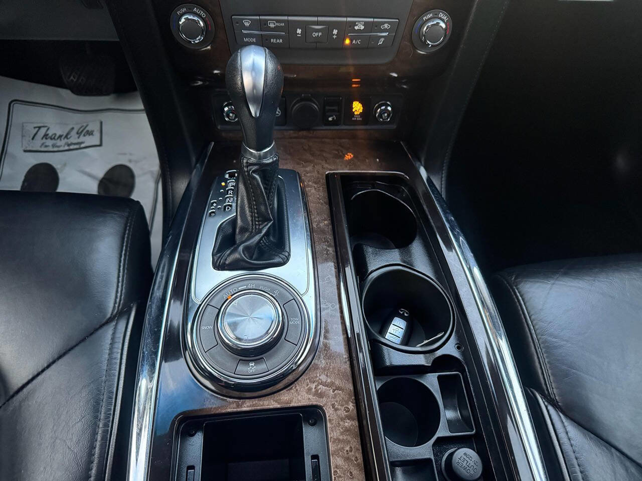 Used 2011 INFINITI QX56 4WD w/ Deluxe Touring Pkg image 26