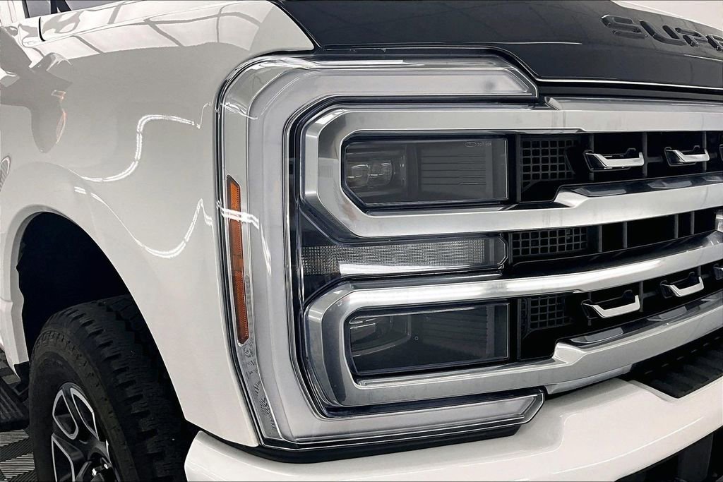 Certified 2024 Ford F250 Platinum AWD/4WD image 30