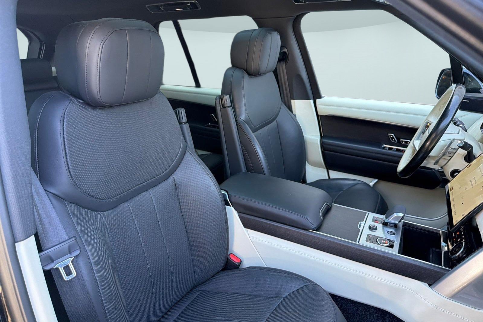 Used 2023 Land Rover Range Rover SE AWD/4WD image 27